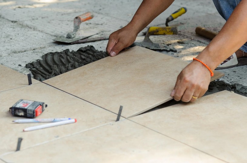 Colocación de suelo laminado en vivienda